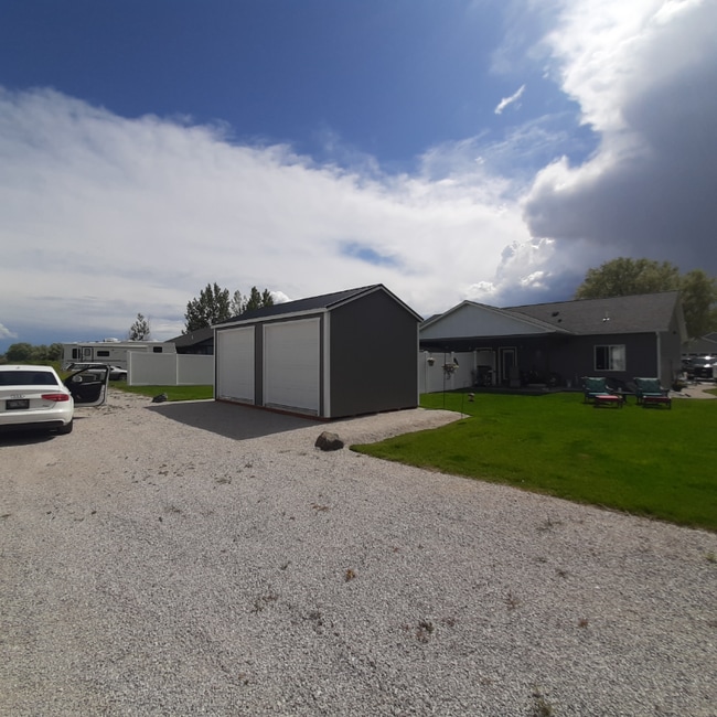 Photo - 709 S Oak St Unidad 2