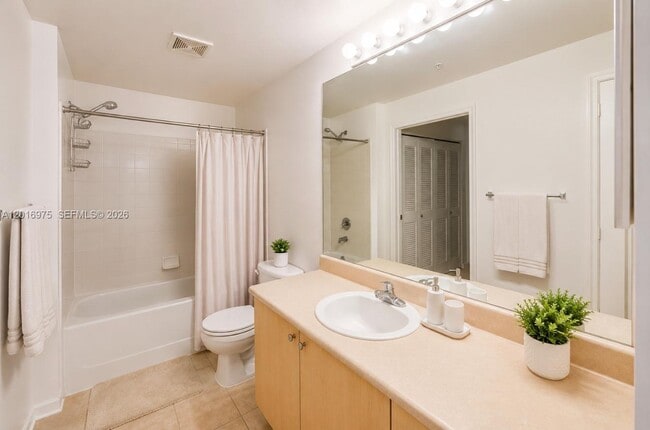 Photo - 1919 Van Buren St Unit 115A