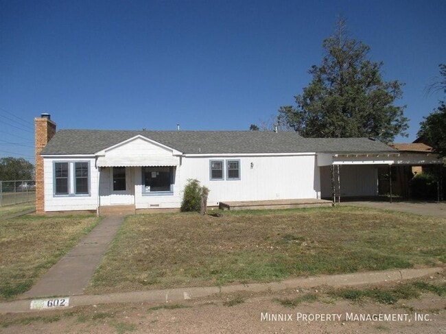 Photo - 602 Main St