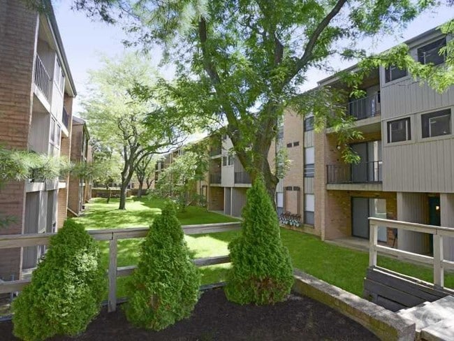 Courtyards of Kimberly