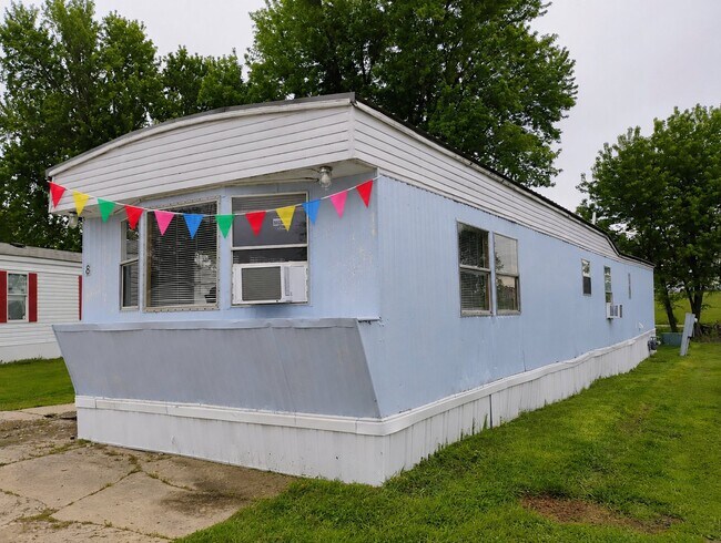 Photo - 200 N 28th St