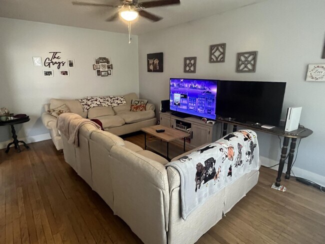 Photo - 2506 23rd St