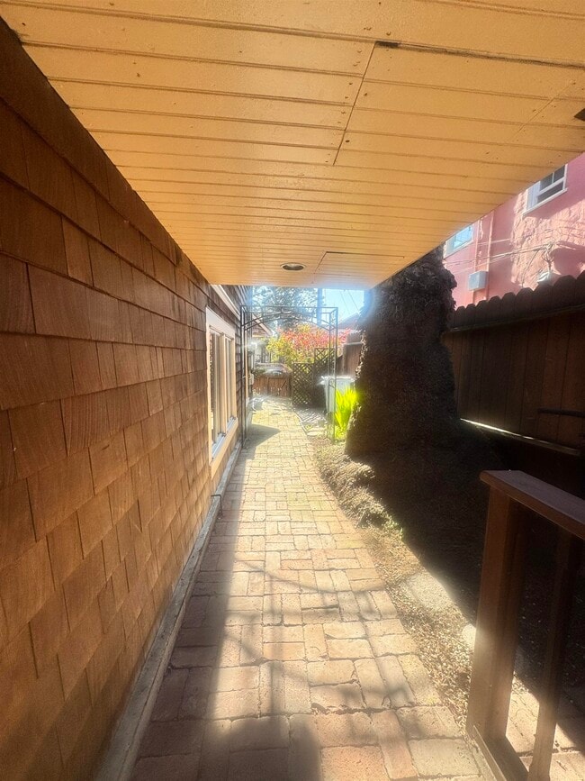 Photo - 1723 Carleton St Unit A