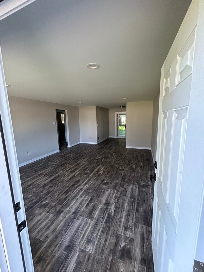 Photo - 1602 E Hazel Ave