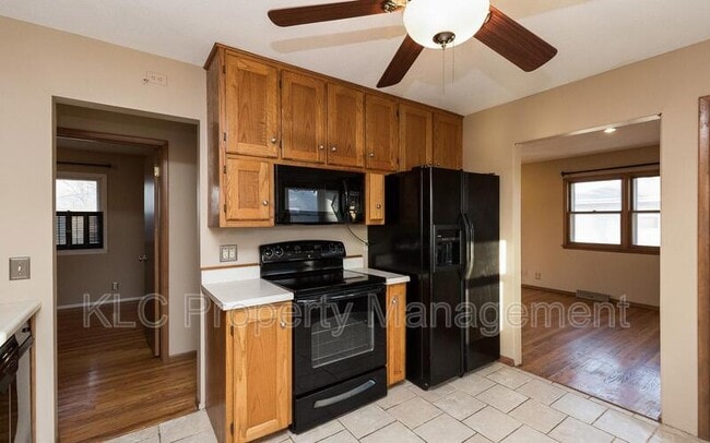 Photo - 230 Bel Aire Dr