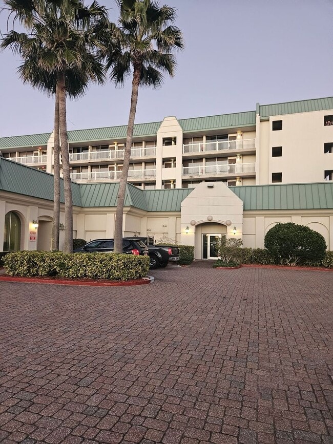 Photo - 1 BEDROOM 1 BATH CONDO