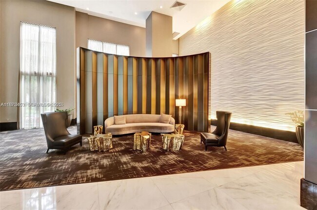 Photo - 951 Brickell Ave Unidad 2010