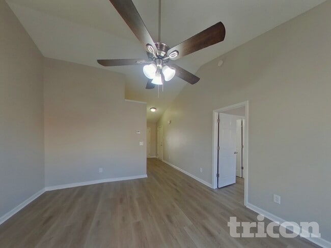 Photo - 162 Cogburn Rd