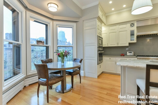Photo - 214 Beacon St Unit 3