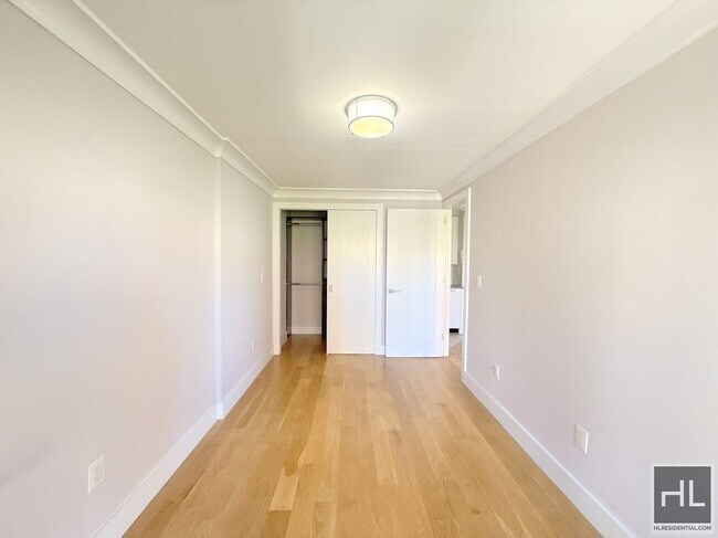 1 bed 1 bath /Laundry in Unit - WEST 93 STREET