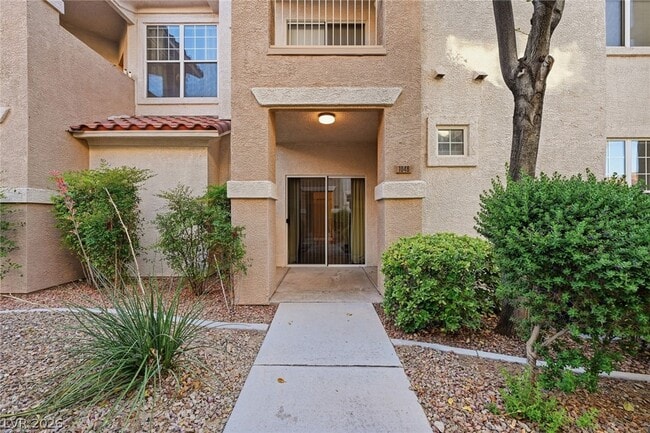 Photo - 8555 W Russell Rd Unit 1048
