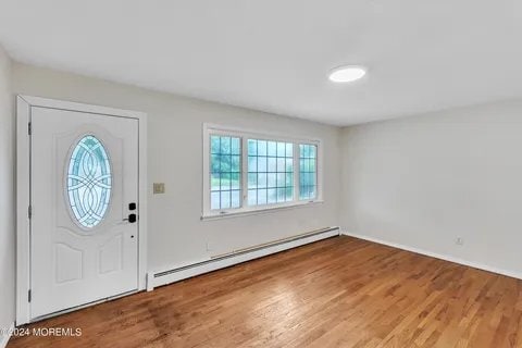 793 Bay Ave