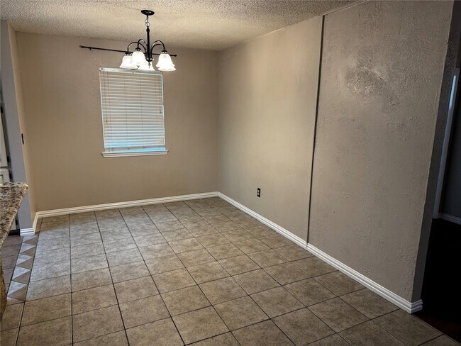 Photo - 200 Cedar Ln