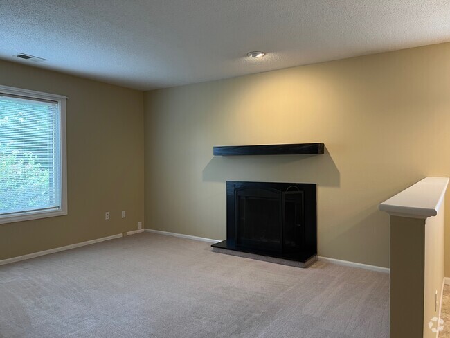 Building Photo - 5802 Ryewyck Dr Unit 5802 Rental