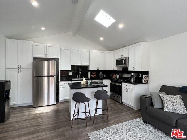 Photo - 12512 Rubens Ave