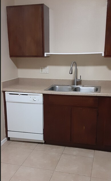 Photo - 8527 Ashlawn Dr