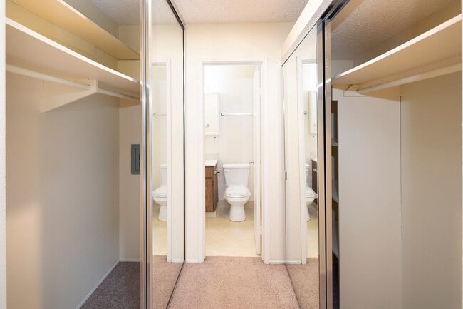 Photo - Charming Studio in La Mesa with Parking an... Unit 13