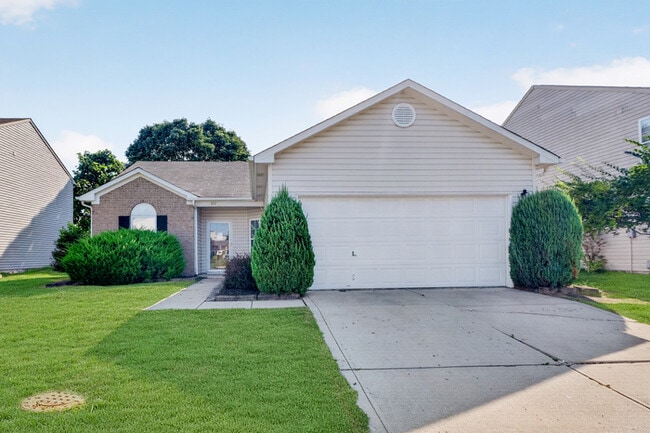Building Photo - Charming 3-Bedroom Ranch in Avon!