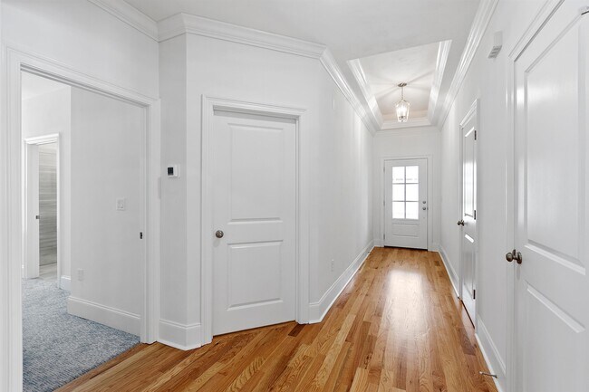 Photo - 2505 Mount Vernon Ln House