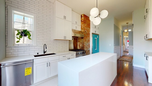 Photo - 1568 Fulton St