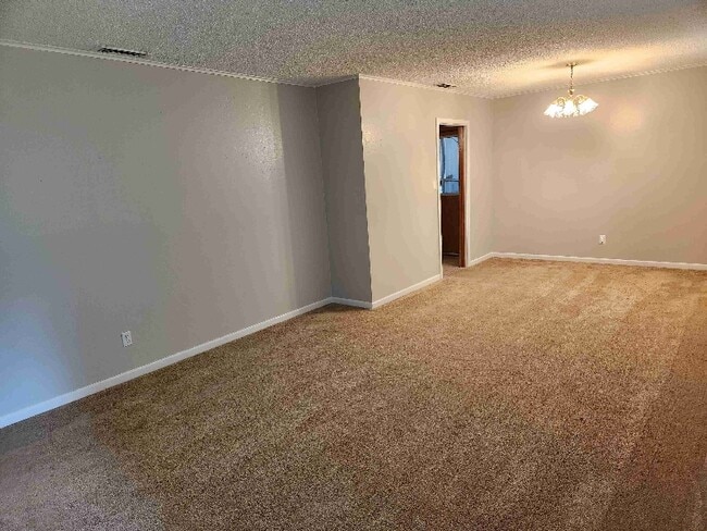 Photo - 3801 Jan Ave