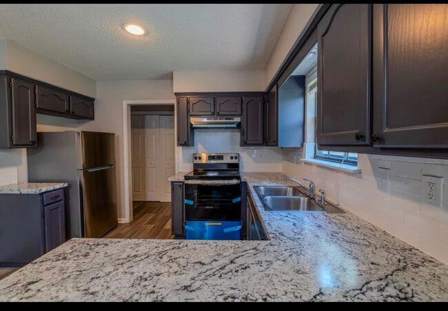 Photo - 6809 W 149th Terrace