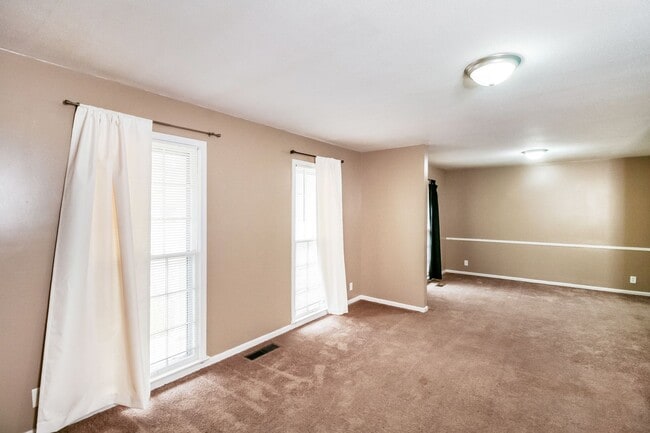 Photo - 3001 Green Grove Cir NE