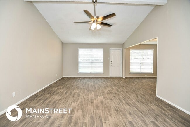 Photo - 1601 Chapman Dr