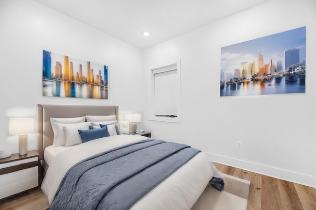 Photo - 1504 N Capitol St NW #002 Unidad 002