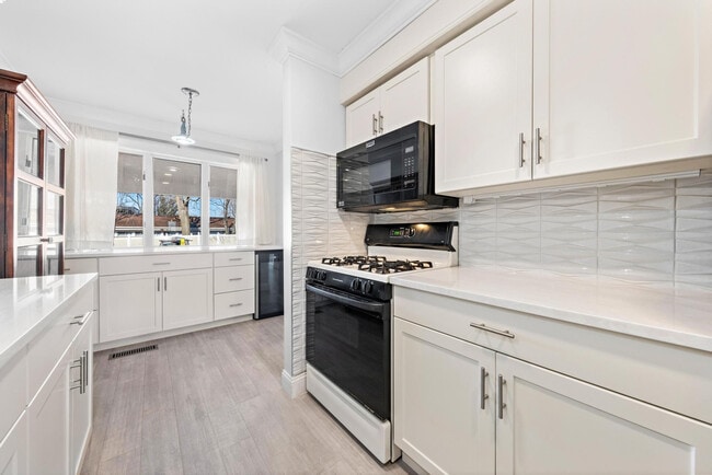 764 Ocean Ave N Unit B5