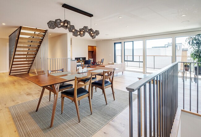 Photo - 35 Hiliritas Ave