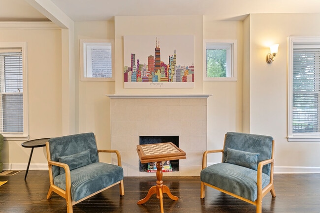 Photo - 1351 N Lawndale Ave Unidad SI ID1265099P