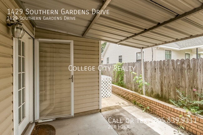 Photo - 1429 Southern Gardens Dr