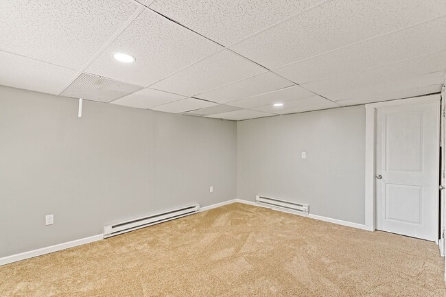 Photo - 147 Amabell St