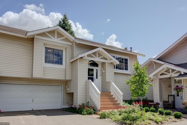 Photo - 6936 Lake Terrace E Townhome
