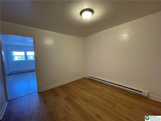 Photo - 636 Ridge Ave