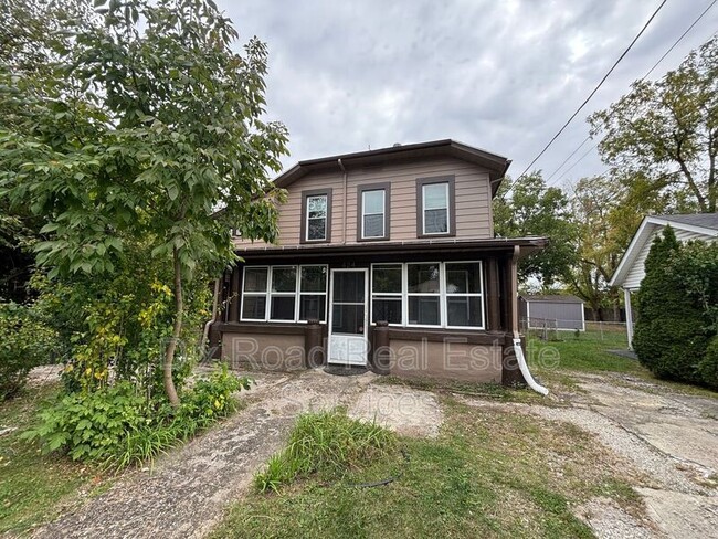 Building Photo - 424 Nordale Ave