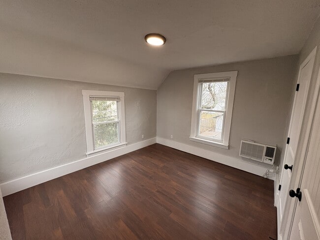 Photo - 3438 Greenwood Blvd