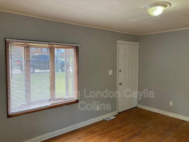 Photo - 815 Walters Dr