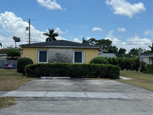 Photo - 17962 SW 296th St Unit A