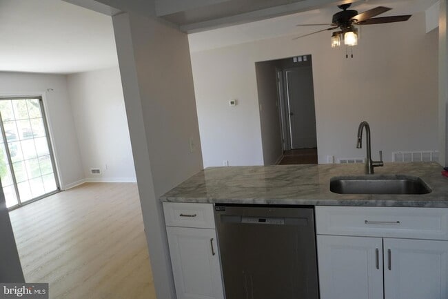 Building Photo - 1907A Ralston Dr