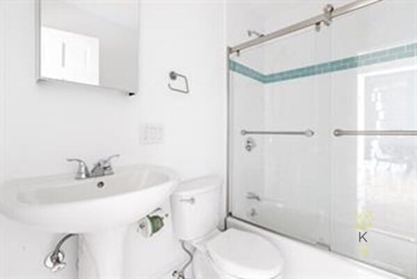 Photo - 674 Washington St Unit 2