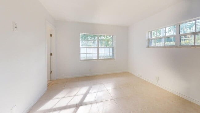 Photo - 219 Ridgeview Dr