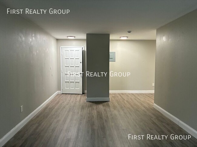 Photo - 5600 N Main St Unit #207