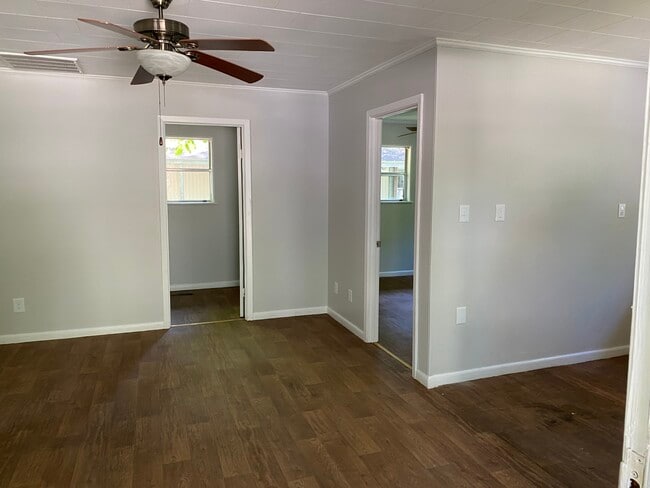 Photo - 295 Babbs Dr