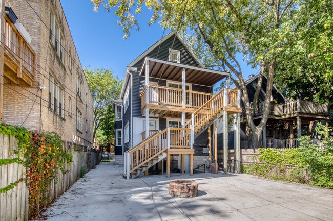 Photo - 4251 N Lawndale Ave Unit 2