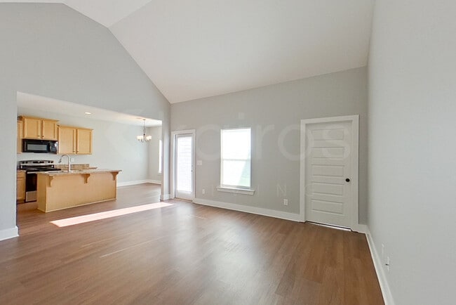 Photo - 8008 Shadesbrook Dr