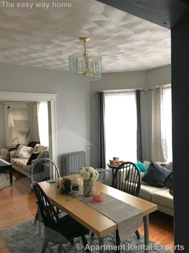 Photo - 156 Middlesex Ave