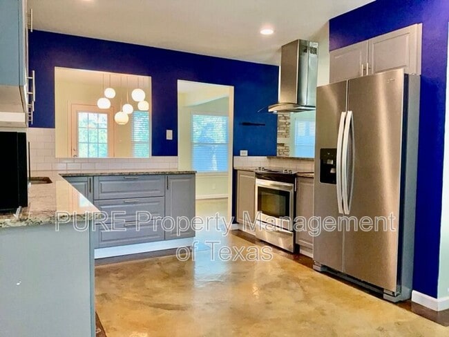 Photo - 9103 Comburg Dr