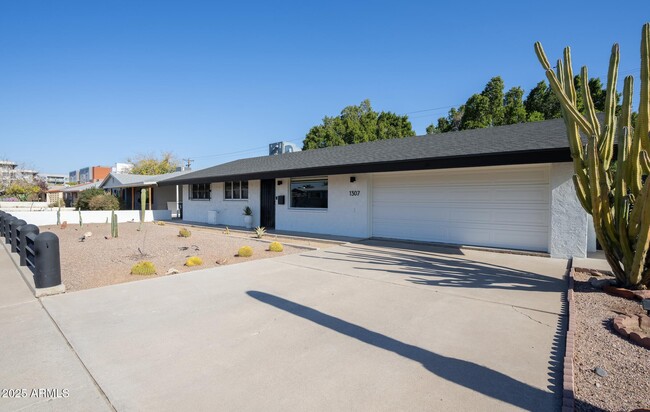 Photo - 1307 N 71st St House